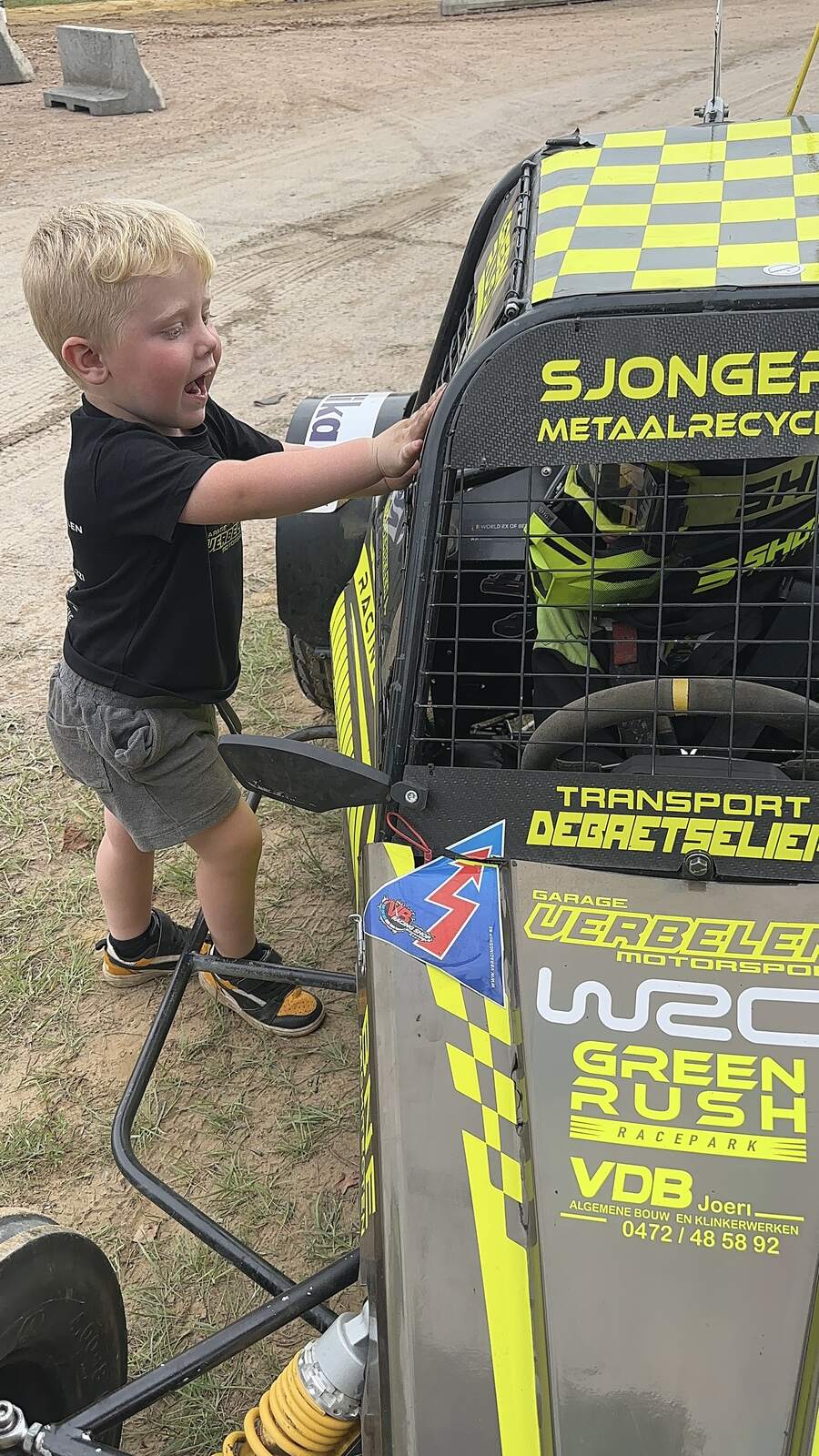 Lou bij de mini-buggy